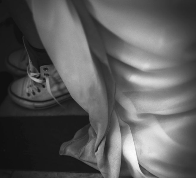 zapatillas converse para la novia el dia de su boda en pazo do tambre